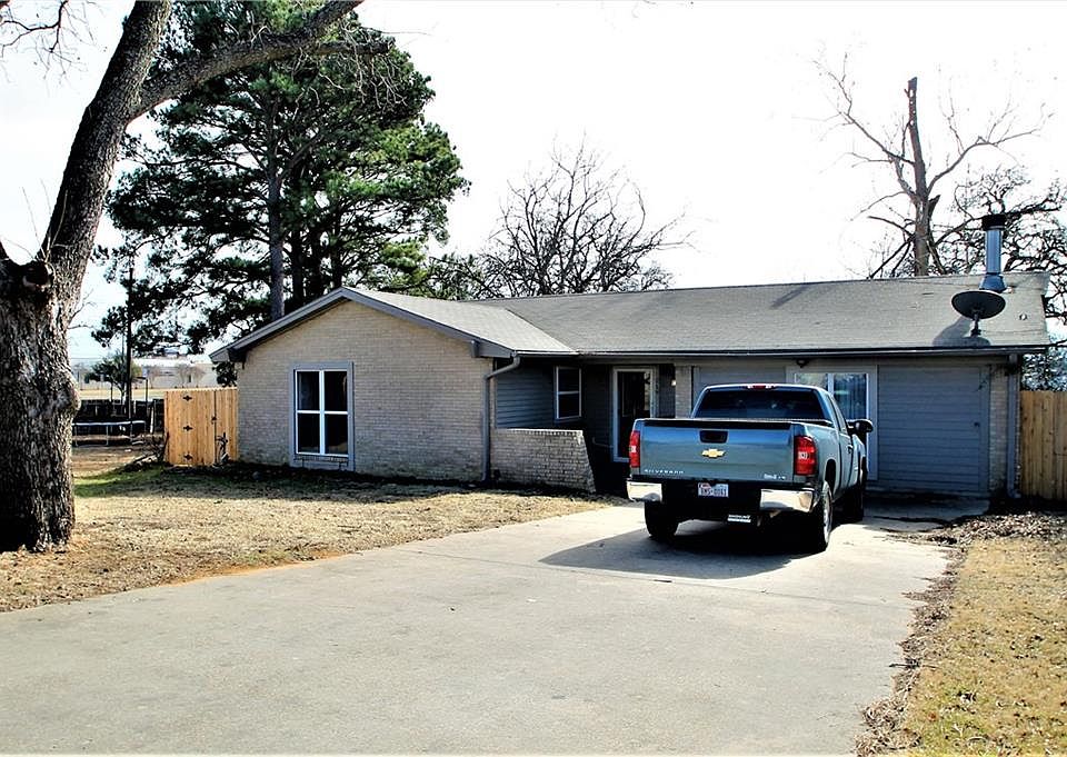 1st image of 219 Greenhill Dr