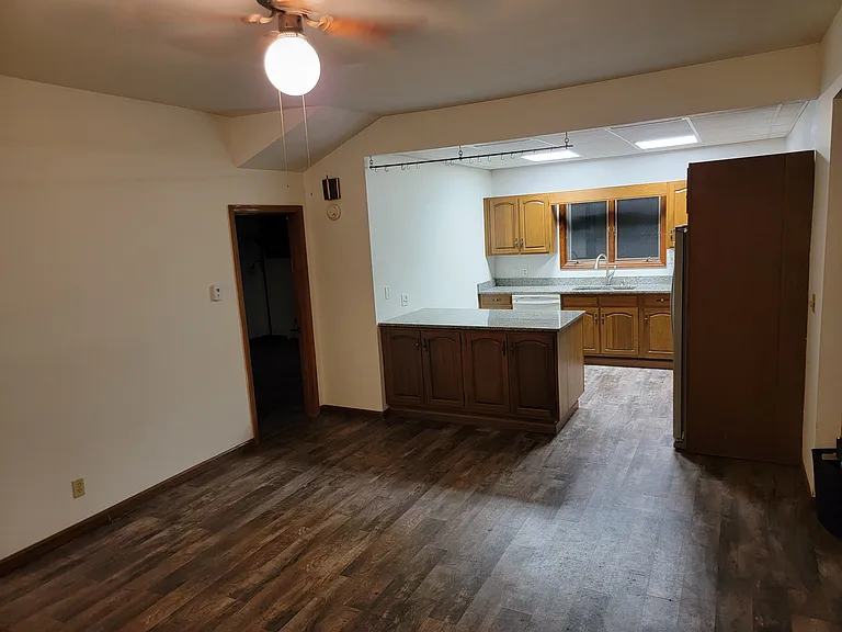 161 Maple St #L — Photo 9