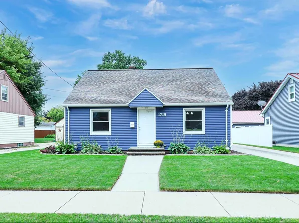 1715 E College Ave, Appleton, WI 54915