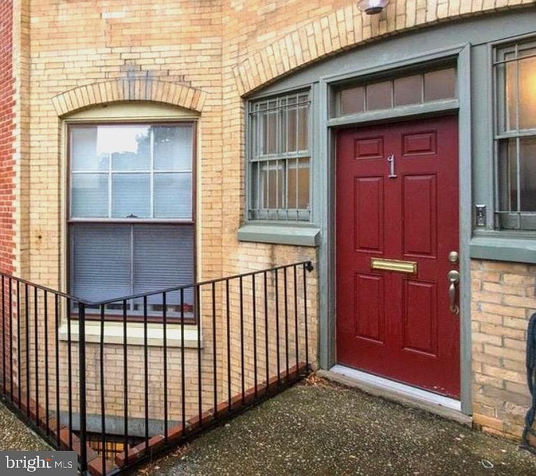 1st image of 1 Willings Alley Mews
