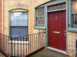 1 Willings Alley Mews, Philadelphia, PA