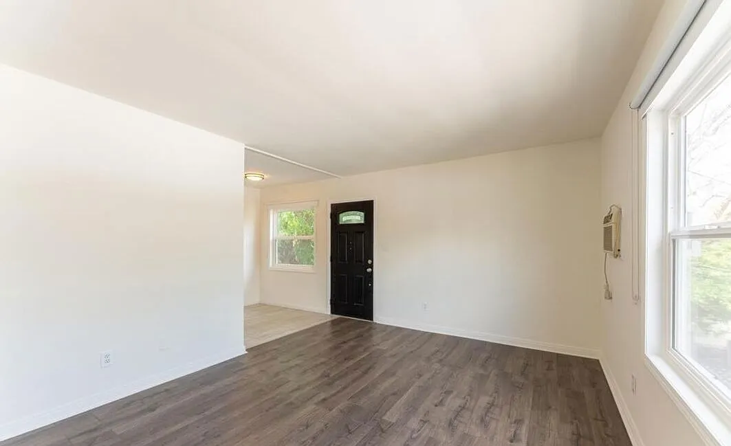 2 bed, 1000 sqft, $1,650 — Photo 4