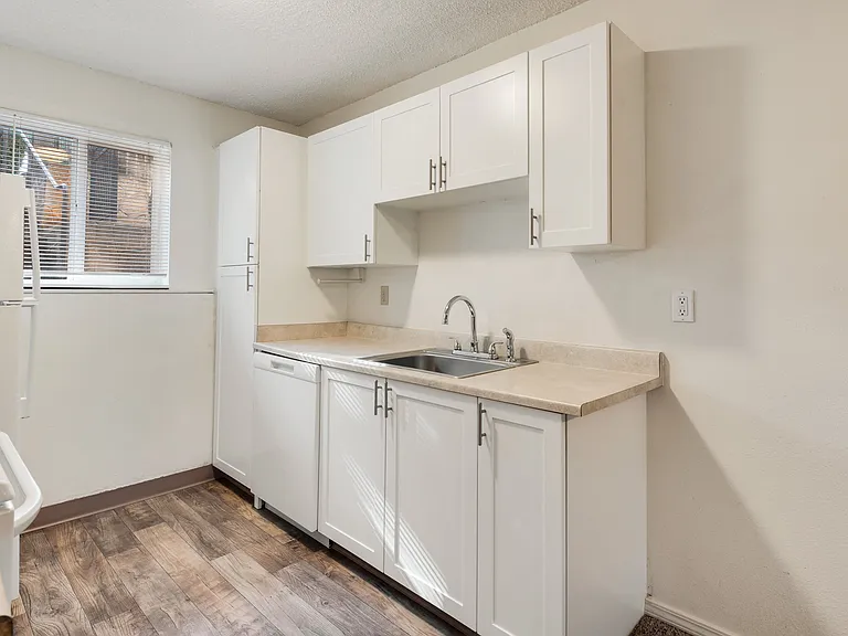 Quail Ridge Apartments — Photo 4