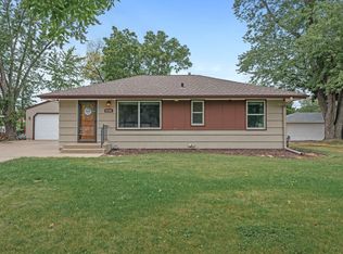 8746 Hale Ave S, Cottage Grove, MN 55016