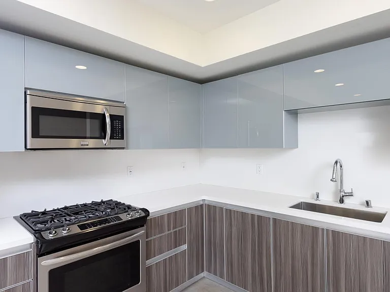 J. Grant Apartments — Photo 10