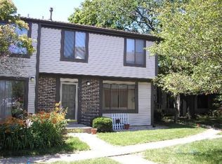 1731 Raintree Ct, Sycamore, IL 60178