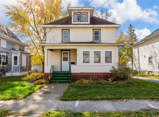 145 Gay St, Manchester, IA 52057