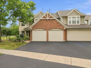4420 Edinburg Ln, Hanover Park, IL 60133