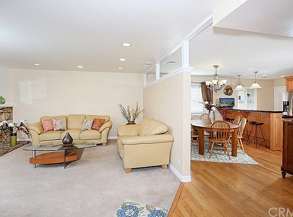 3rd image of 6081 Killarney Ave