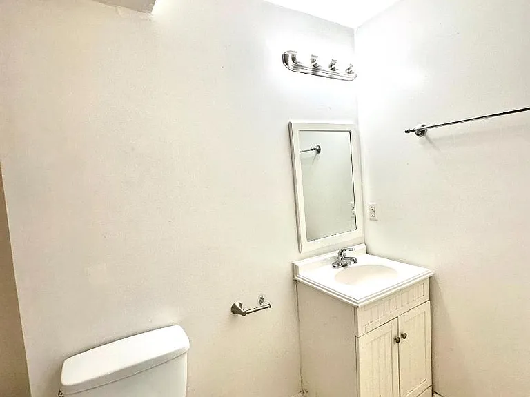 Unit Photo