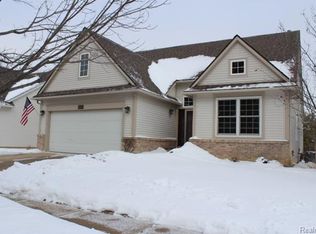 3453 Ashburnam Rd, Ann Arbor, MI 48105