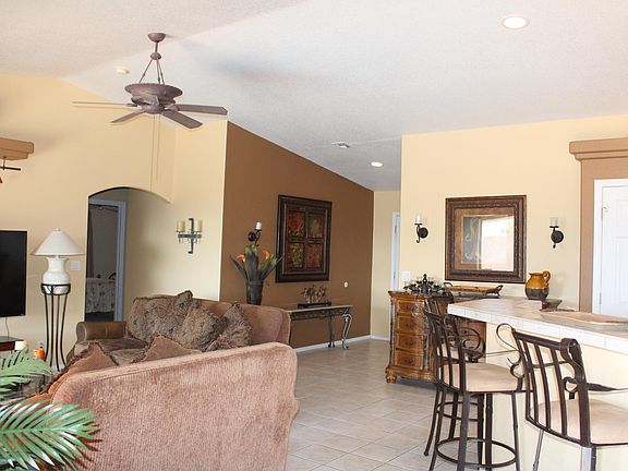 4th image of 3881 Osage Dr