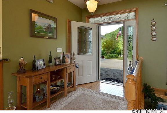 3rd image of 238 Mosa Dr