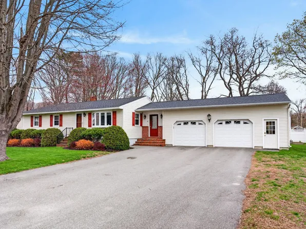 6 Colonial Drive, Saco, ME 04072