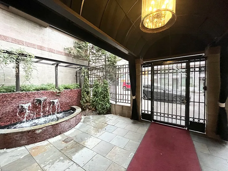 323 Queen Anne Ave N #316 — Photo 23