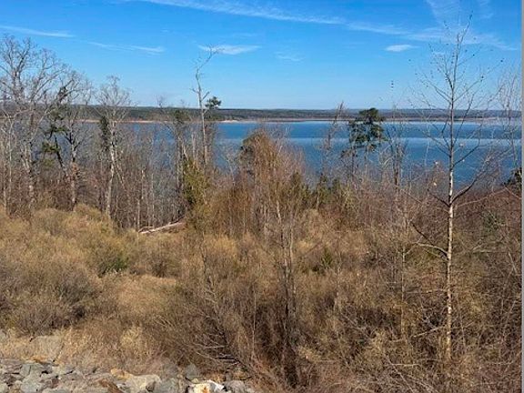 3rd image of 139 & 140 Lakefront Rd