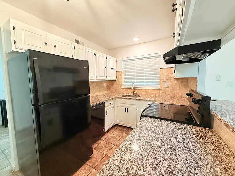 111 Red Maple Ln — Photo 7