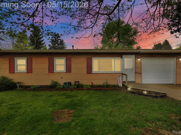 730 Cherry St, Charlotte, MI 48813