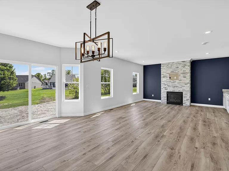 8760 Barrington Dr — Photo 25