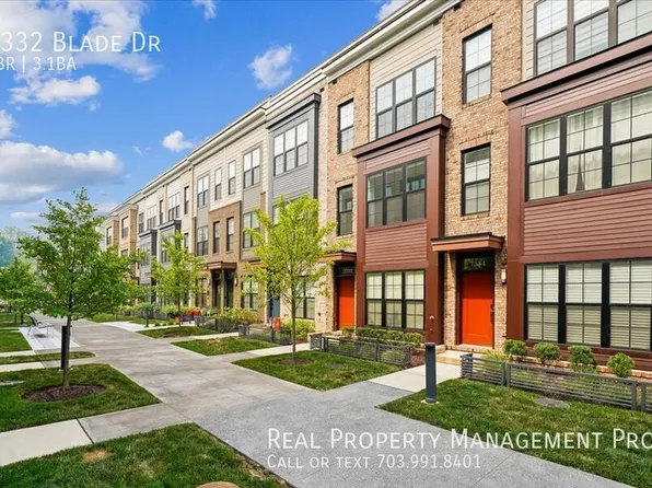 7332 Blade Dr, Falls Church, VA 22042