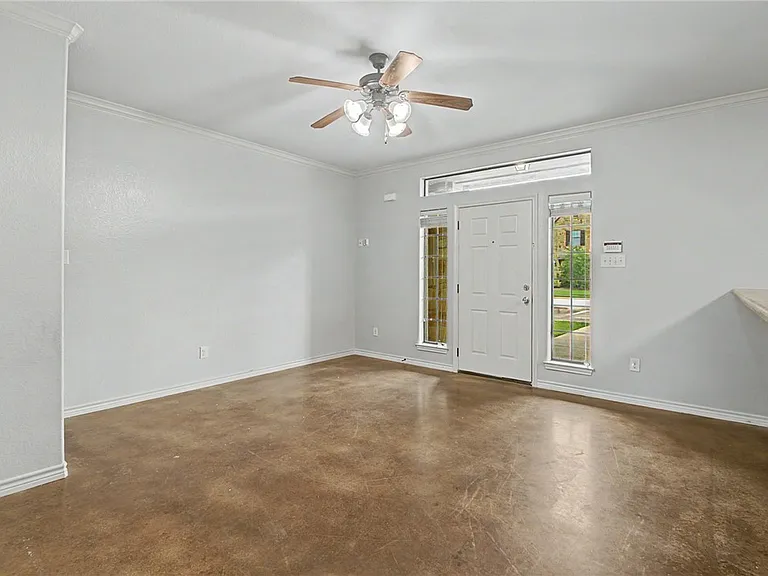 3337 Lieutenant Ave — Photo 3