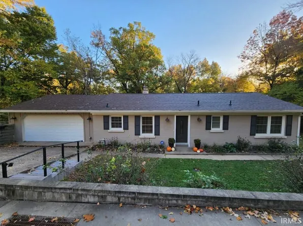 1601 Mount Auburn Rd, Evansville, IN 47720
