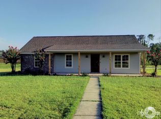 2 Mercer Rd, Petal, MS 39465