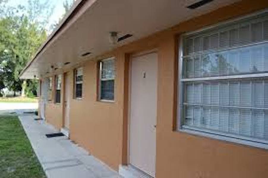2nd image of 500 Jann Ave #21