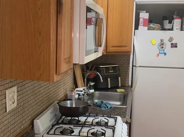 394 Blackstone St Floor 3, Providence, RI 02907