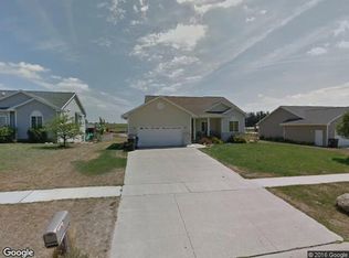 4857 Winghaven Dr, Waterloo, IA 50701