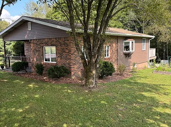 76 Sleepy Hollow Rd, Kane, PA 16735