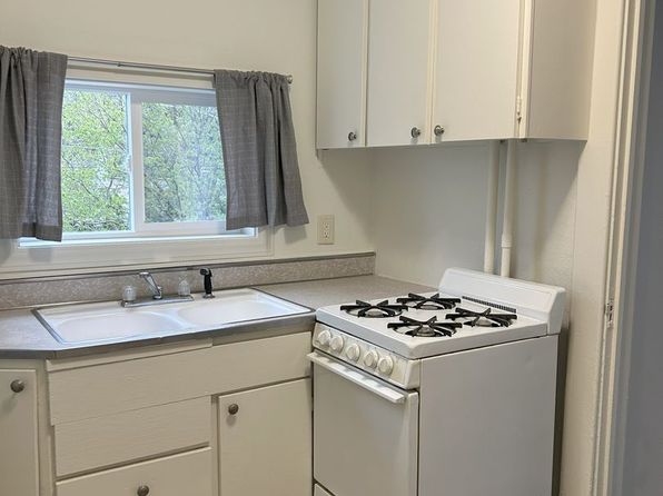 18 6th St SE #2