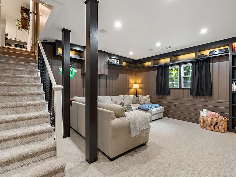 2786 Birchwood Dr — Photo 37
