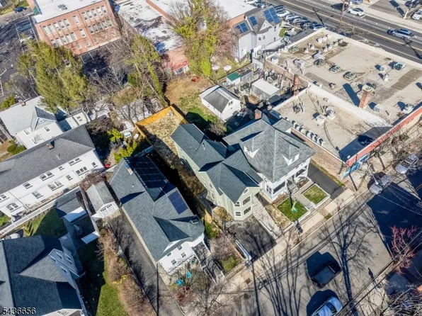 249 Hillside Ave, Leonia Boro, NJ 07605