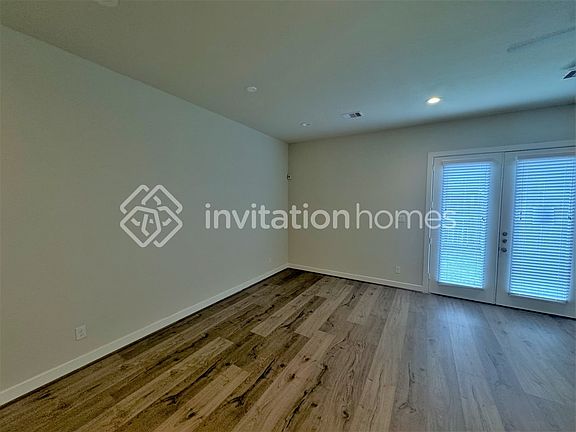 4th image of 10438 Executive Lake Dr