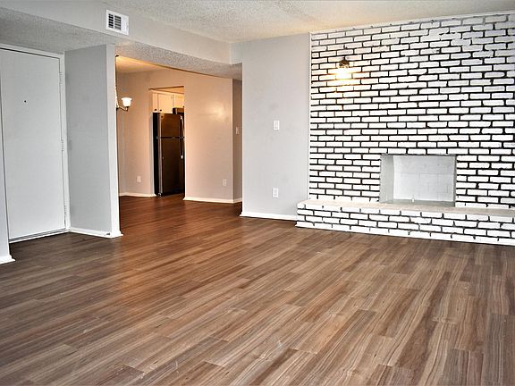 2nd image of 3635 Walnut St APT 106