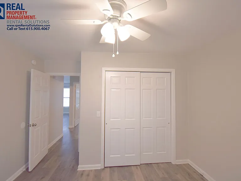 1003 W Clark Blvd — Photo 16