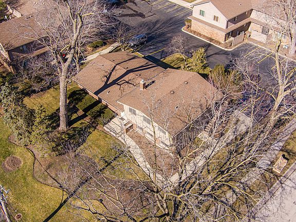 3rd image of 302 N Airlite St #302