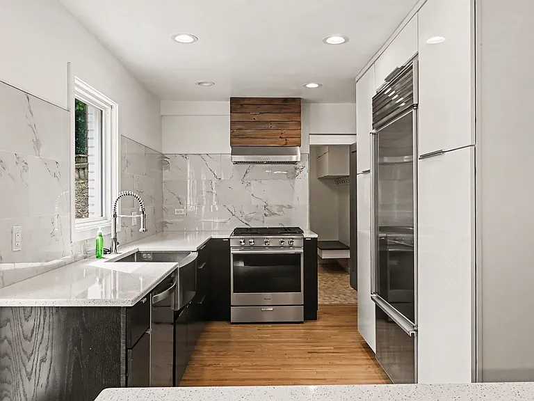 645 Beverly Dr — Photo 4
