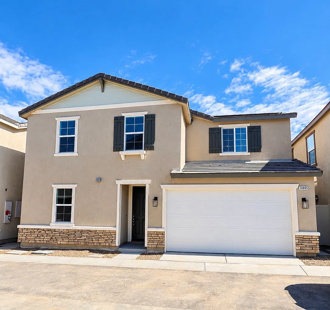 4 bed, 2076 sqft, $3,500 — Photo 1