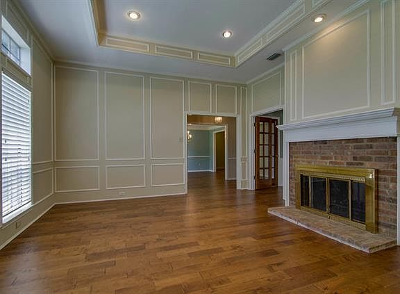 3rd image of 1621 Tawakoni Ln