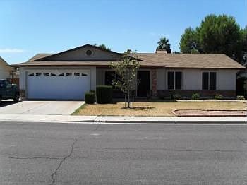 1st image of 3357 E Carmel Ave