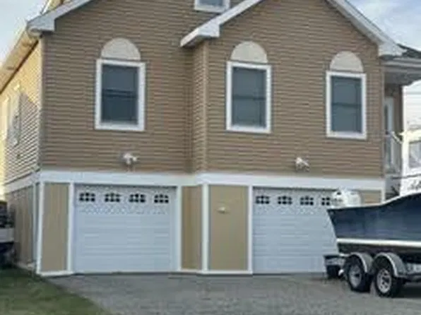 58 Tarpon Rd, Tuckerton, NJ 08087