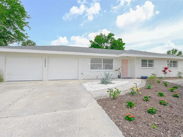 2833 Sunnyside St, Sarasota, FL 34239
