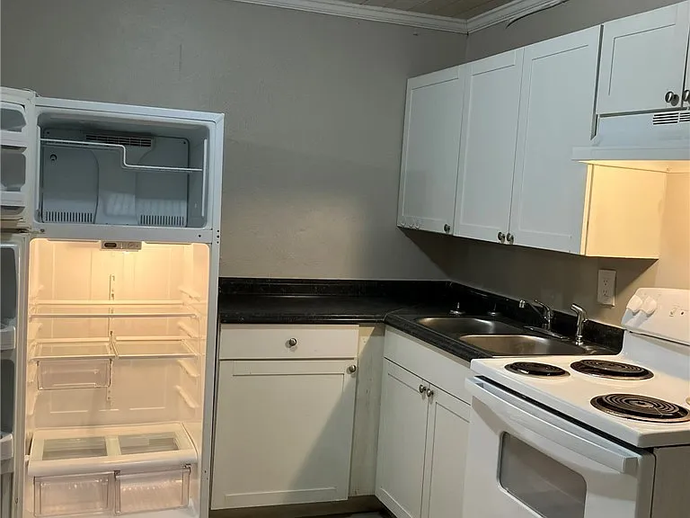 2643-2651 Lafayette St #2651 — Photo 3