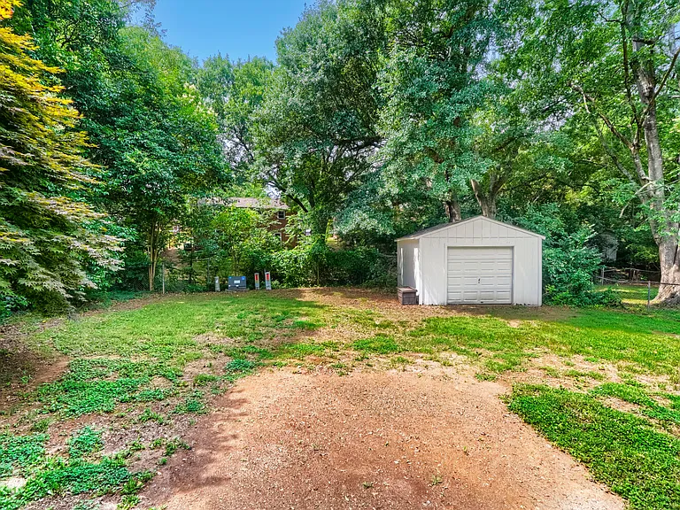 221 Eden Cir — Photo 25