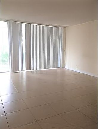 5th image of 700 NW 214th St APT 217