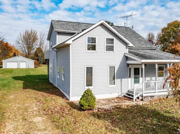 208 E Erie Rd, Temperance, MI 48182