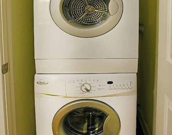 5th image of 133 N Sycamore St APT 11