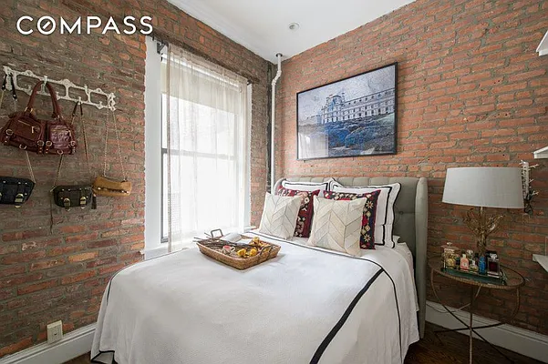 Rented by Compass | media 27